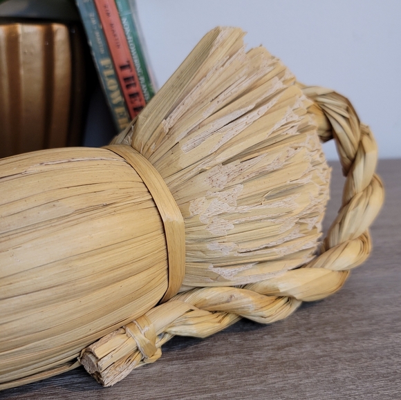 🎉HP VTG Carved Wood + Reed Cat Decoy - Picture 5 of 16